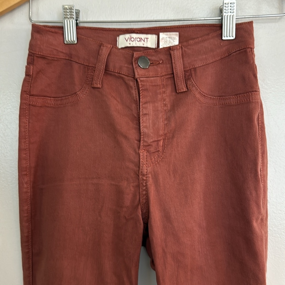 MOVING SALE Rust distressed knee skinny jeans - Vibrant Denim - Picture 5 of 7